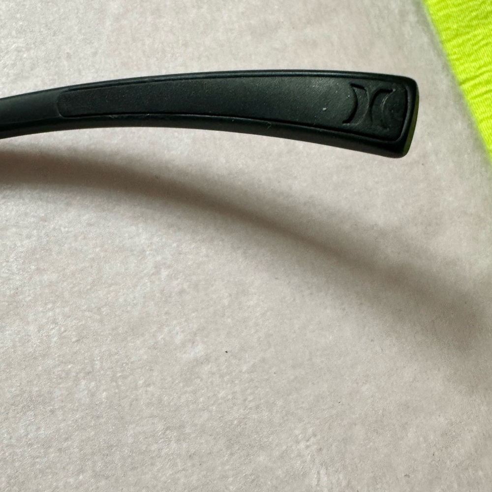 Hurley BLANCA Polarized Sunglasses – Black - Picture 3 of 12